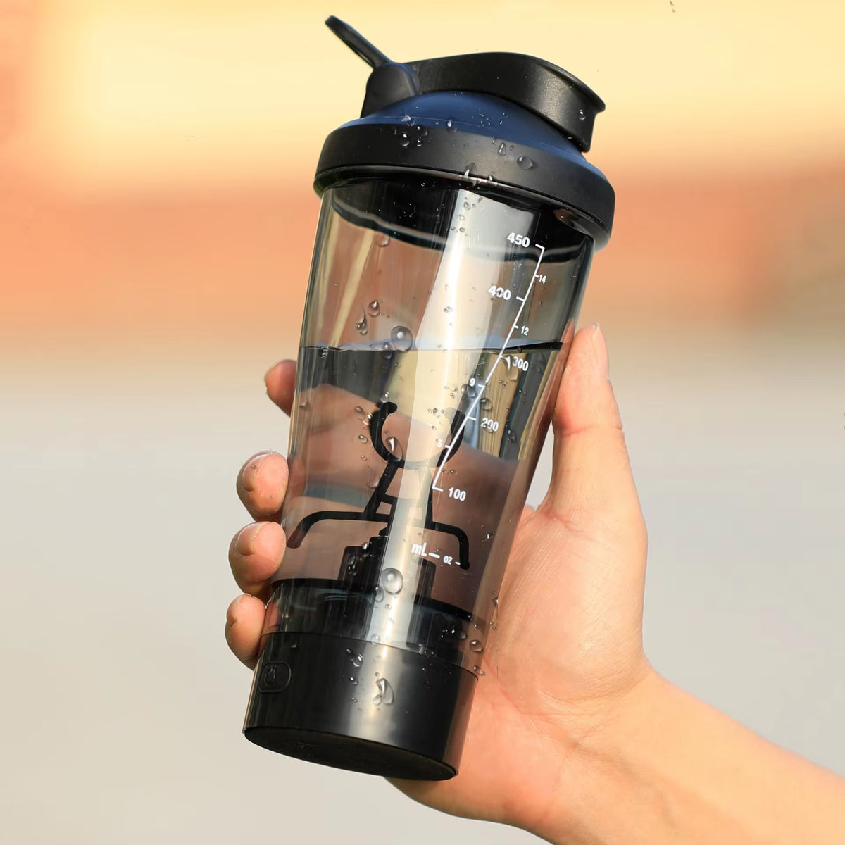 Revolutionize Your Fitness Routine with the USB Rechargeable Electric Mixing Cup - Perfect for Protein Shakes and More!